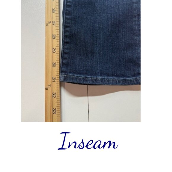 7 For All Mankind Men’s Dark Wash Jeans Size 32x31 Straight Fit - Picture 6 of 9